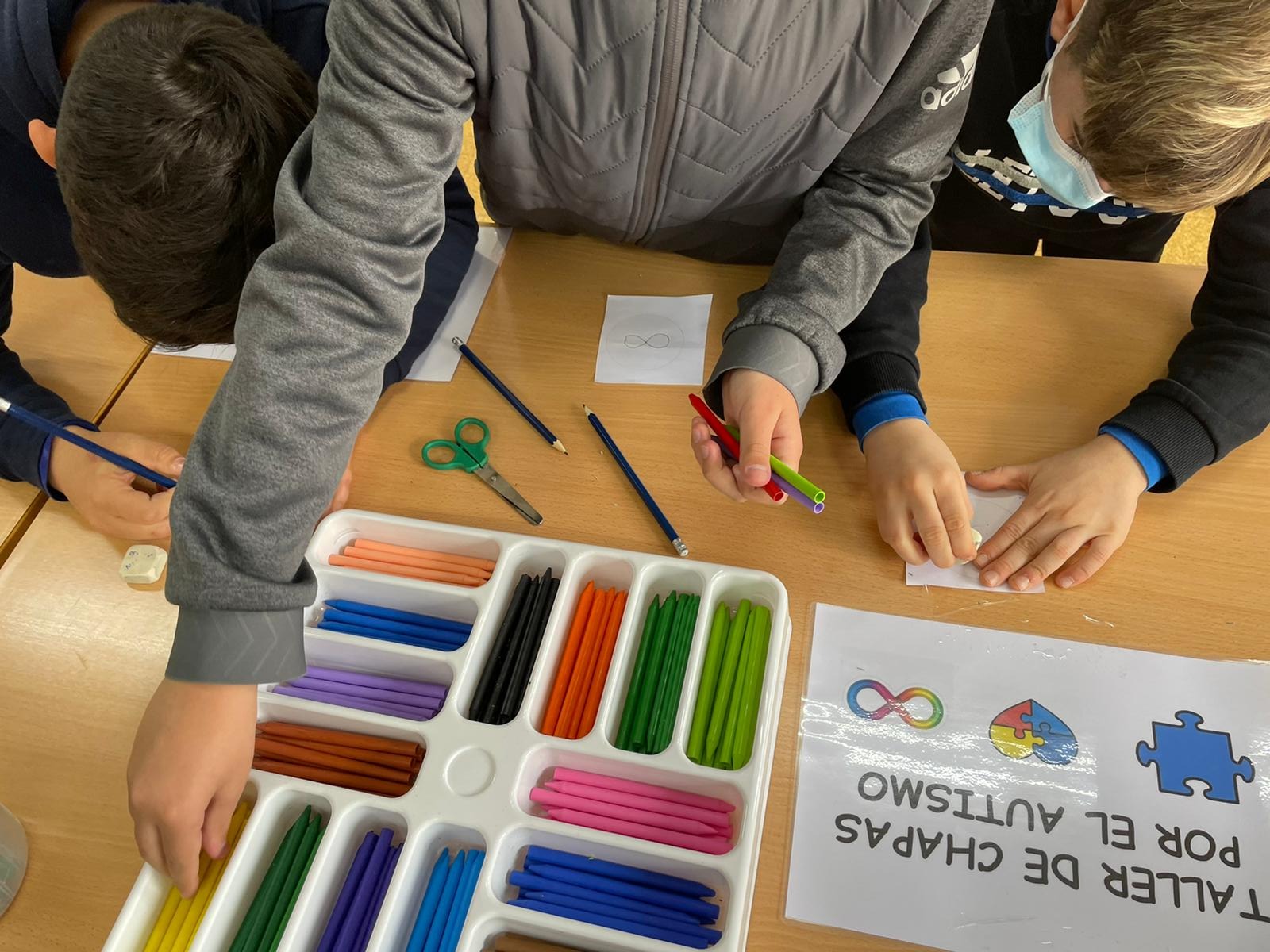 Día Mundial de la Concienciación sobre el Autismo (2 de abril)